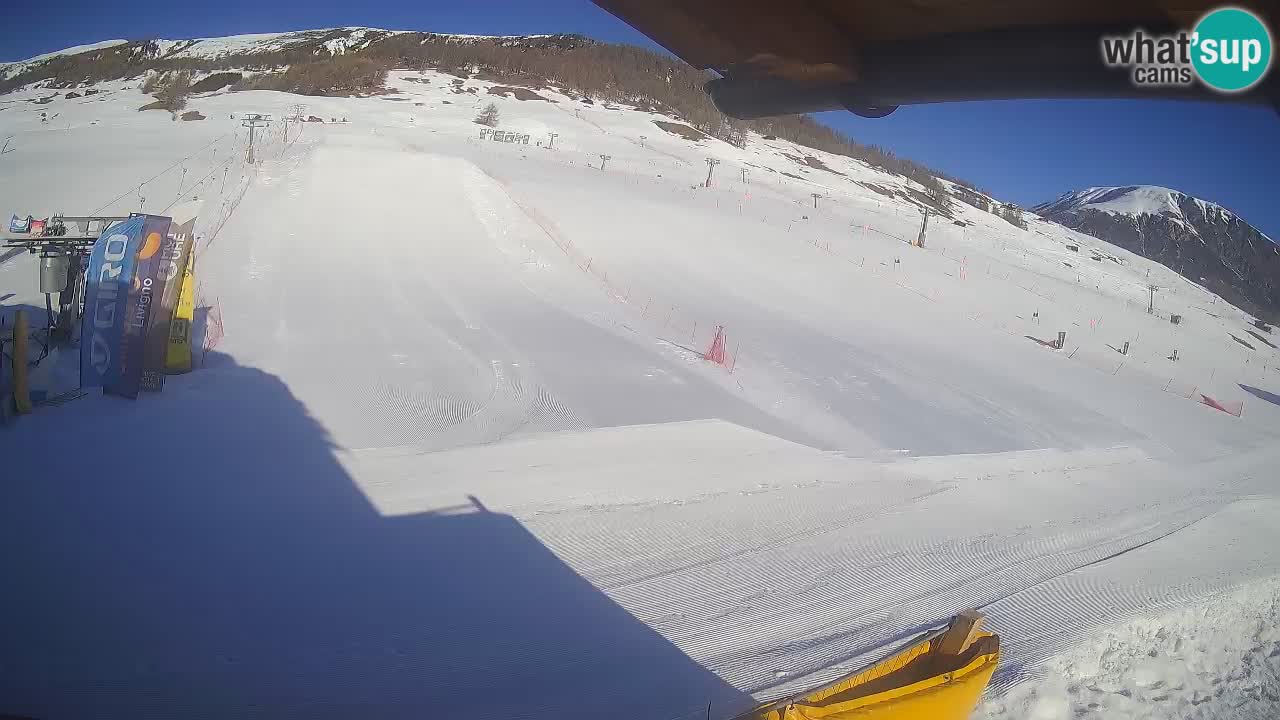 Livigno webcam – view on Livigno Ski School area – LivignoGO