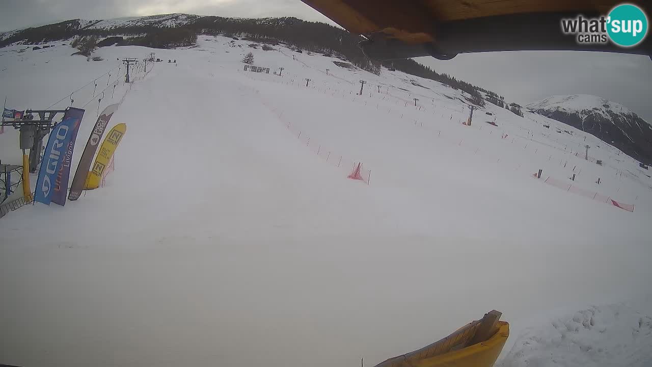 Livigno live webcam – view on Livigno Ski School area – LivignoGO