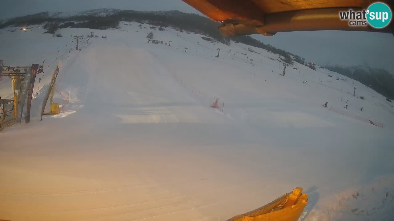 Livigno webcam – view on Livigno Ski School area – LivignoGO