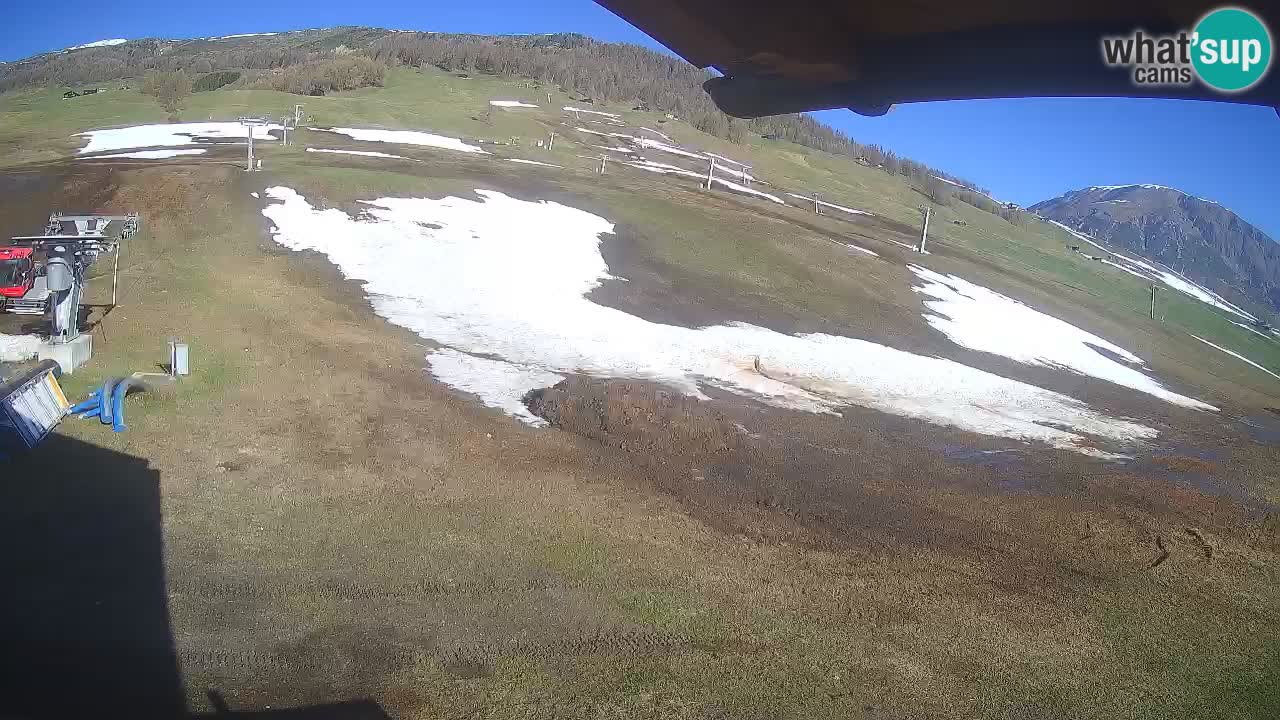 Livigno live webcam – view on Livigno Ski School area – LivignoGO
