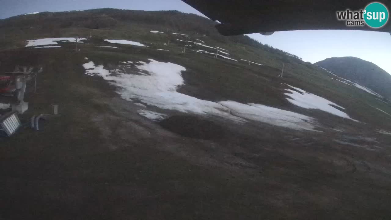 Livigno live webcam – view on Livigno Ski School area – LivignoGO