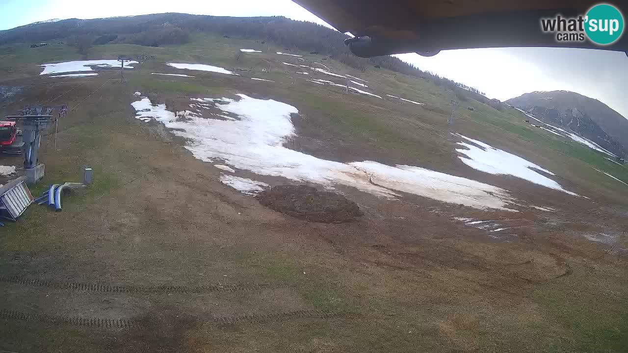 Livigno live webcam – view on Livigno Ski School area – LivignoGO