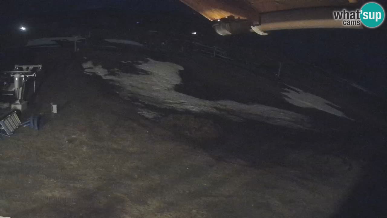 Livigno webcam – view on Livigno Ski School area – LivignoGO