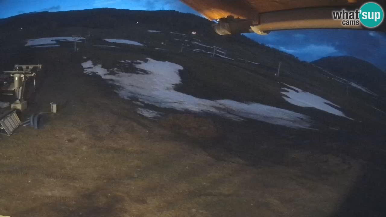 Livigno webcam – view on Livigno Ski School area – LivignoGO