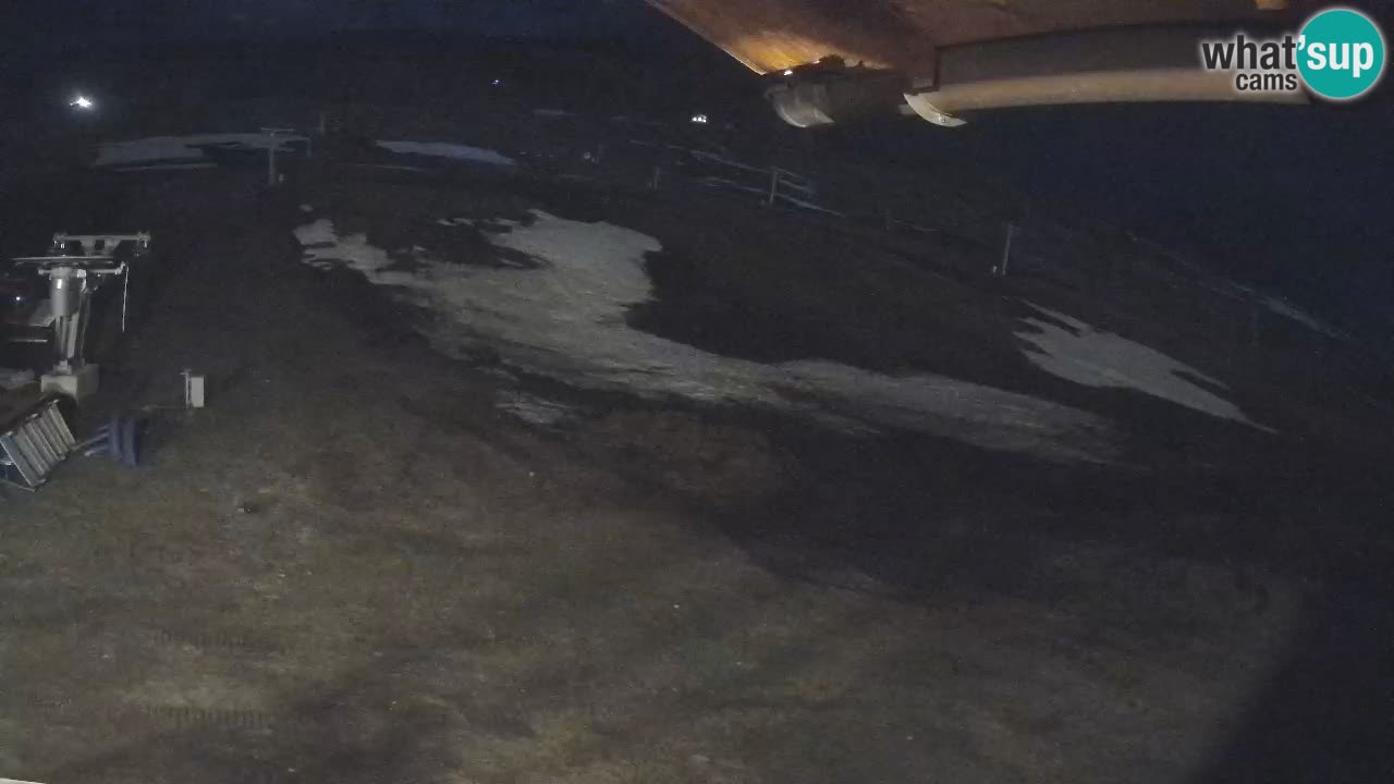 Livigno live webcam – view on Livigno Ski School area – LivignoGO