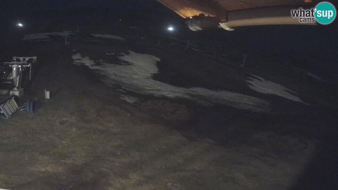 Livigno live webcam – view on Livigno Ski School area – LivignoGO