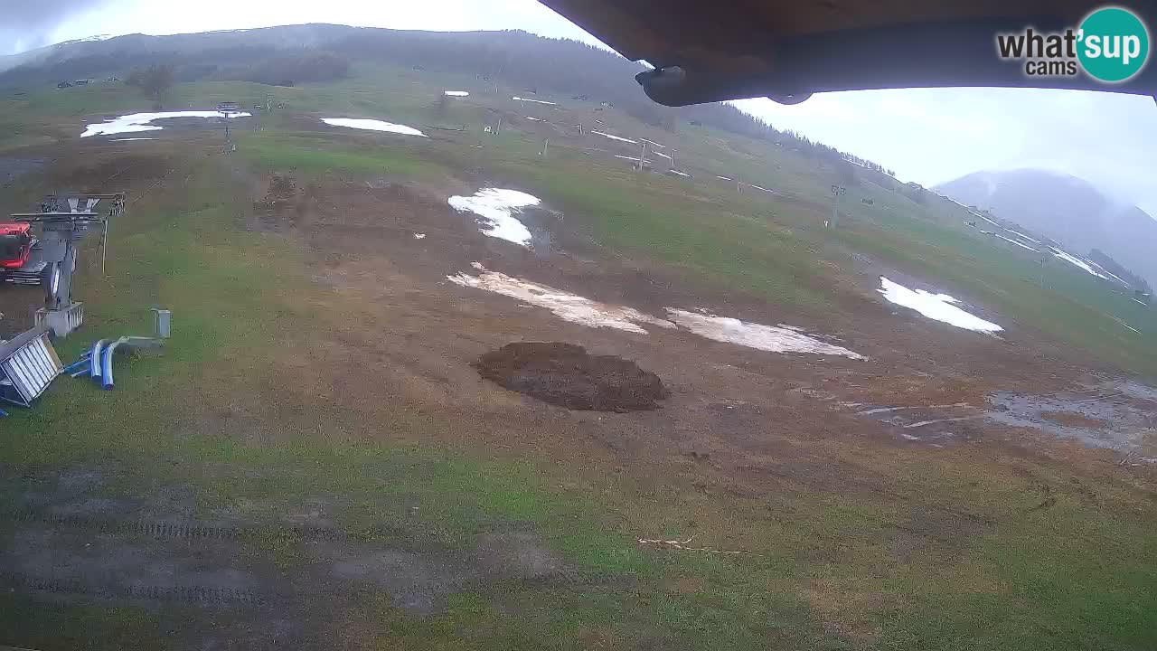 Livigno live webcam – view on Livigno Ski School area – LivignoGO
