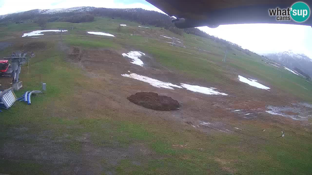 Livigno webcam – view on Livigno Ski School area – LivignoGO