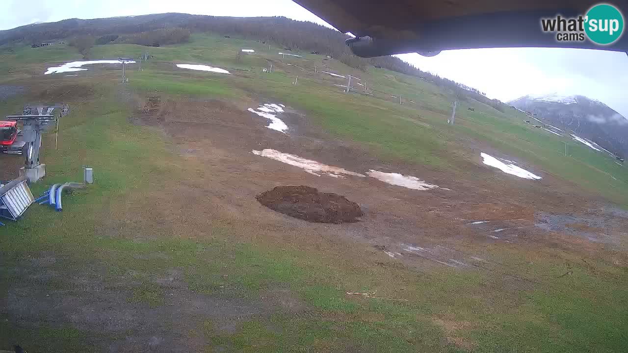 Livigno spletna kamera – pogled na Livigno Ski School area – LivignoGO