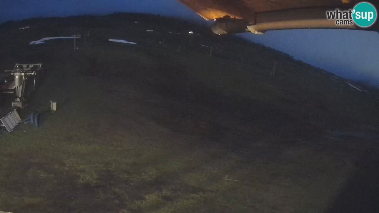 Livigno live webcam – view on Livigno Ski School area – LivignoGO