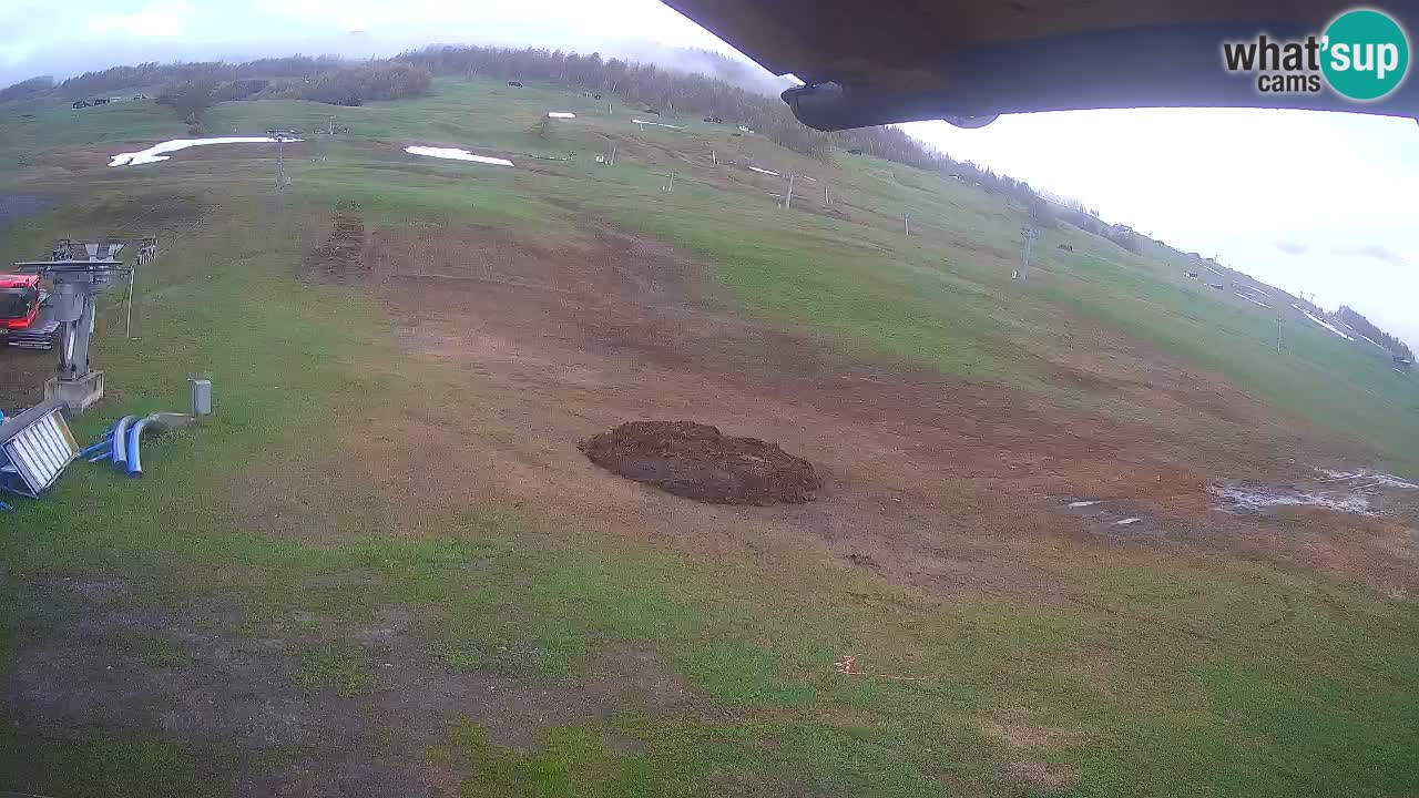 Livigno live webcam – view on Livigno Ski School area – LivignoGO