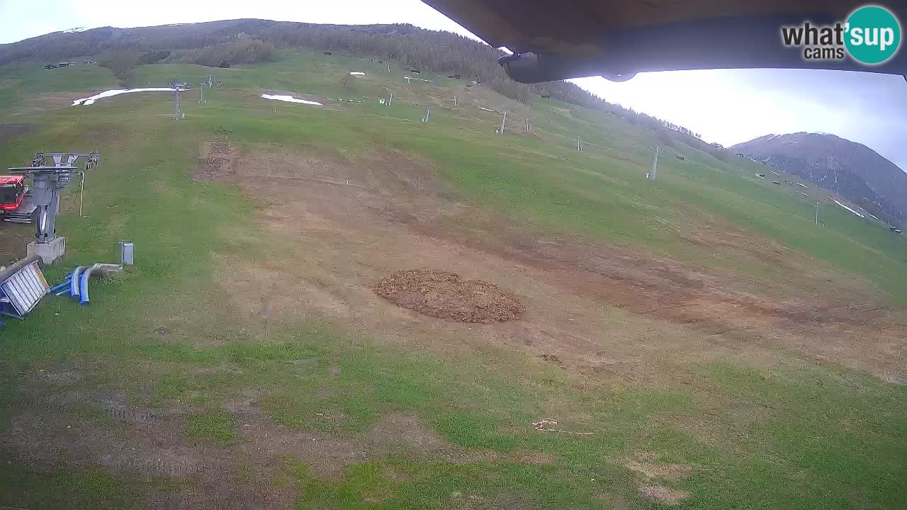 Livigno webcam – view on Livigno Ski School area – LivignoGO