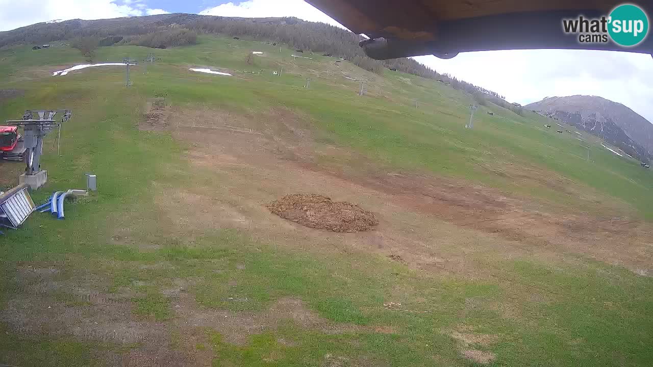 Livigno spletna kamera – pogled na Livigno Ski School area – LivignoGO