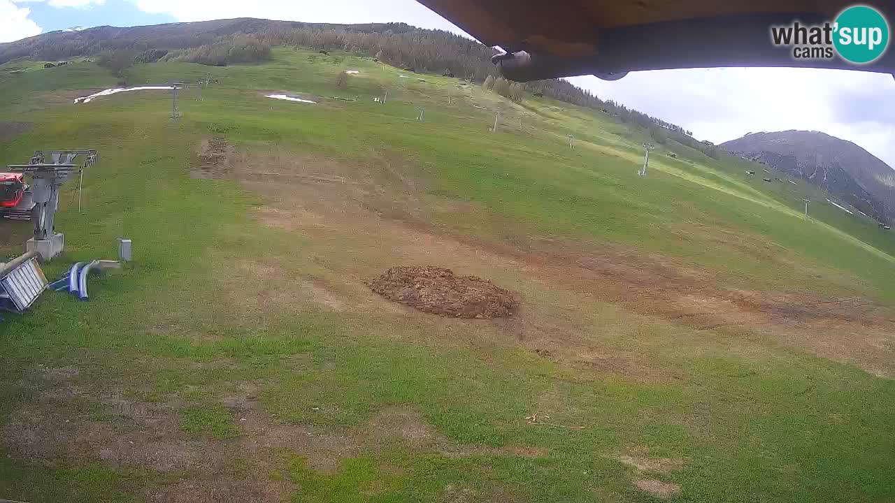 Livigno webcam – view on Livigno Ski School area – LivignoGO