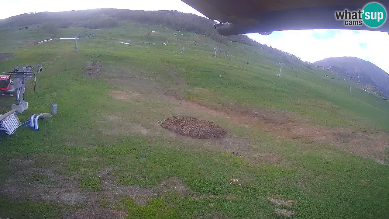 Livigno webcam – view on Livigno Ski School area – LivignoGO