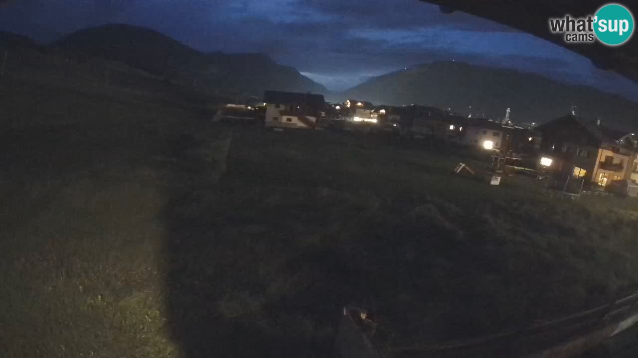 Livigno webcam – view on Livigno Ski School area – LivignoGO