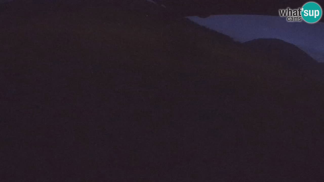 Livigno live webcam – view on Livigno Ski School area – LivignoGO