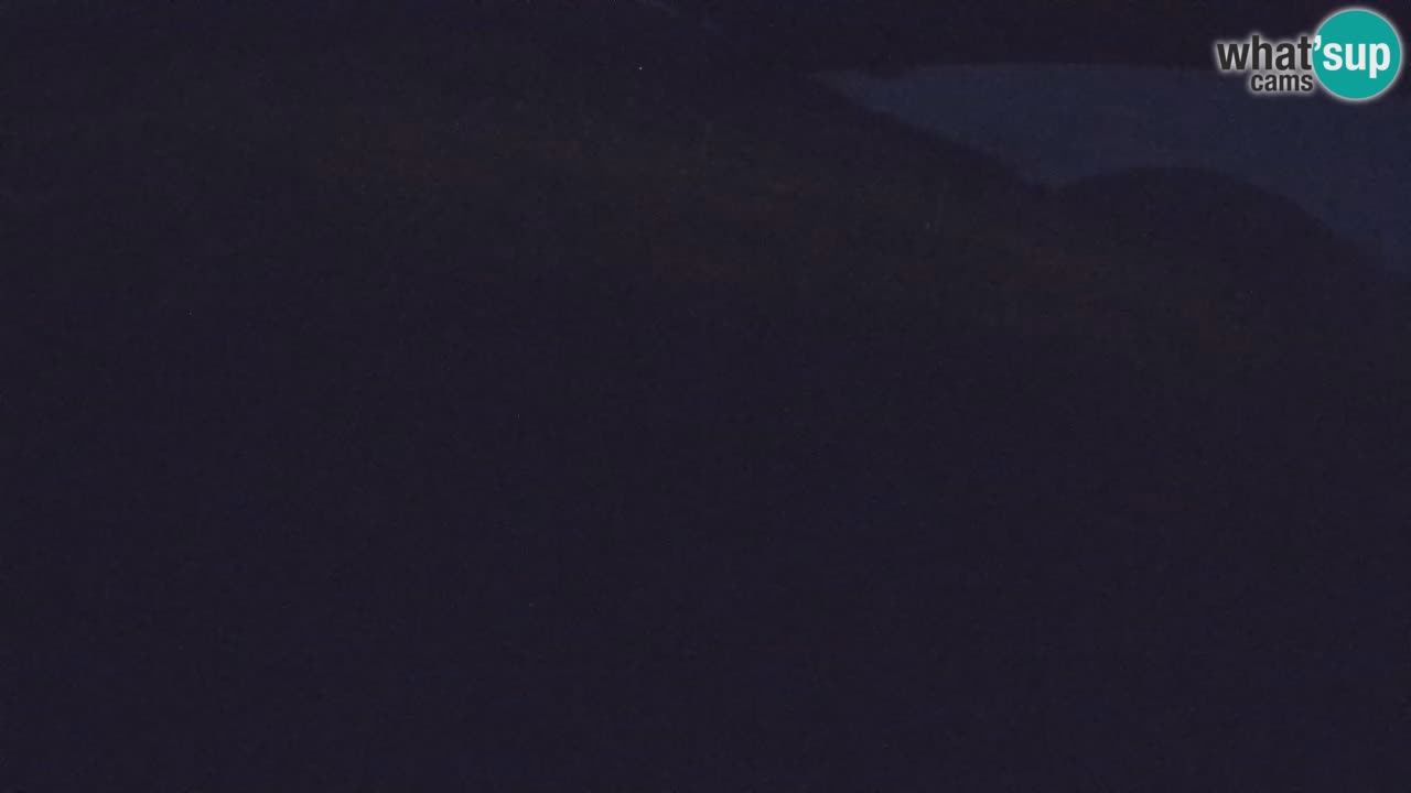 Livigno webcam – view on Livigno Ski School area – LivignoGO