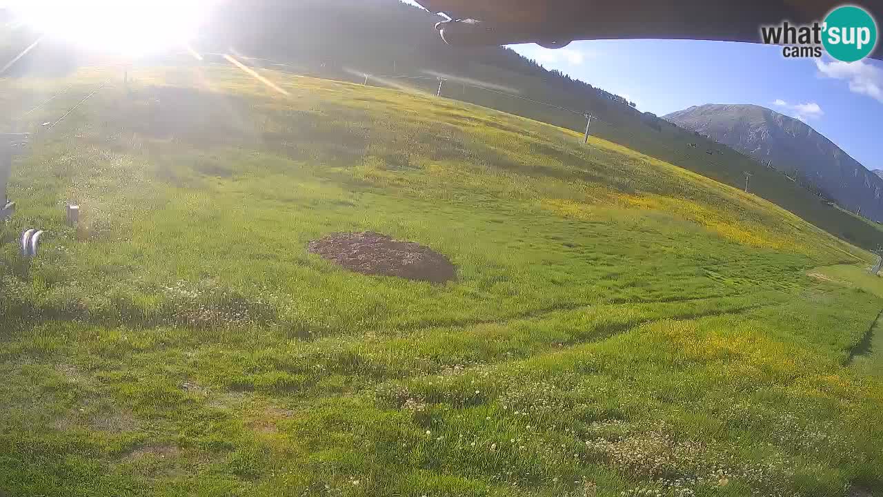 Livigno webcam – view on Livigno Ski School area – LivignoGO