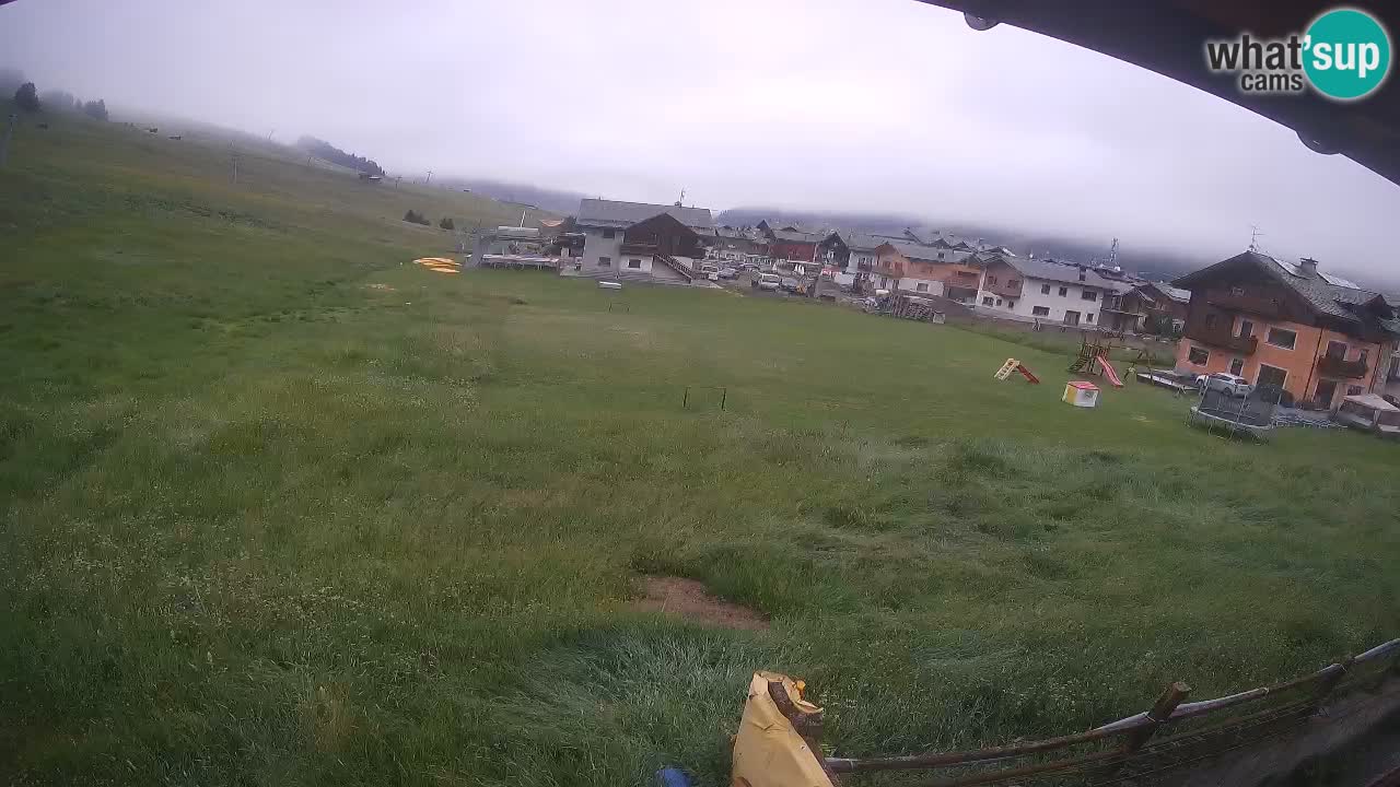 Livigno webcam – view on Livigno Ski School area – LivignoGO