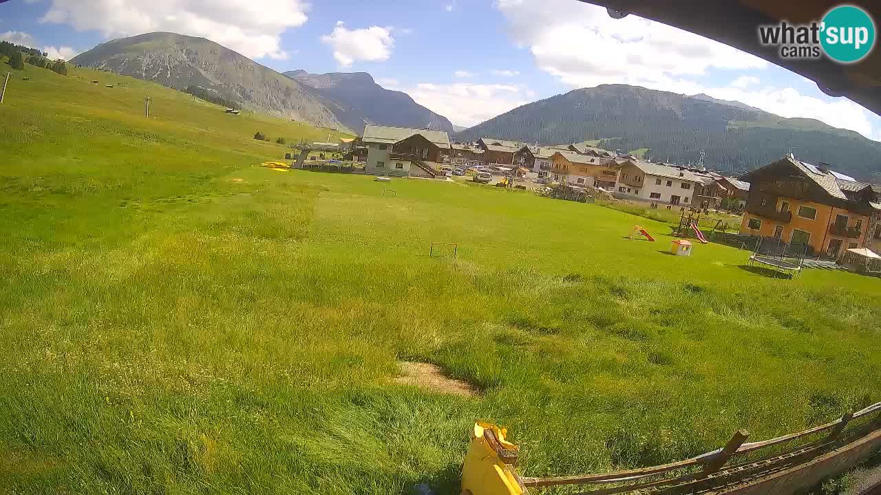 Livigno webcam – view on Livigno Ski School area – LivignoGO