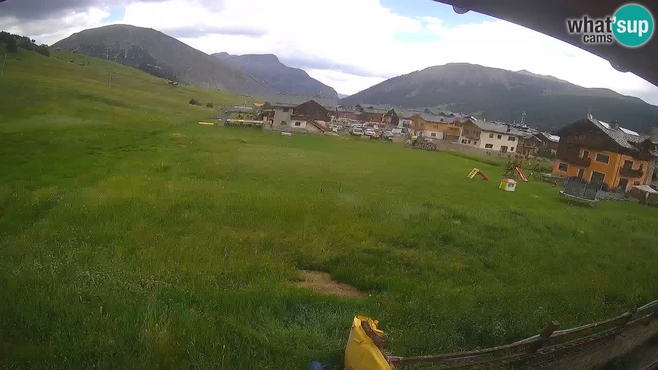 Livigno webcam – view on Livigno Ski School area – LivignoGO