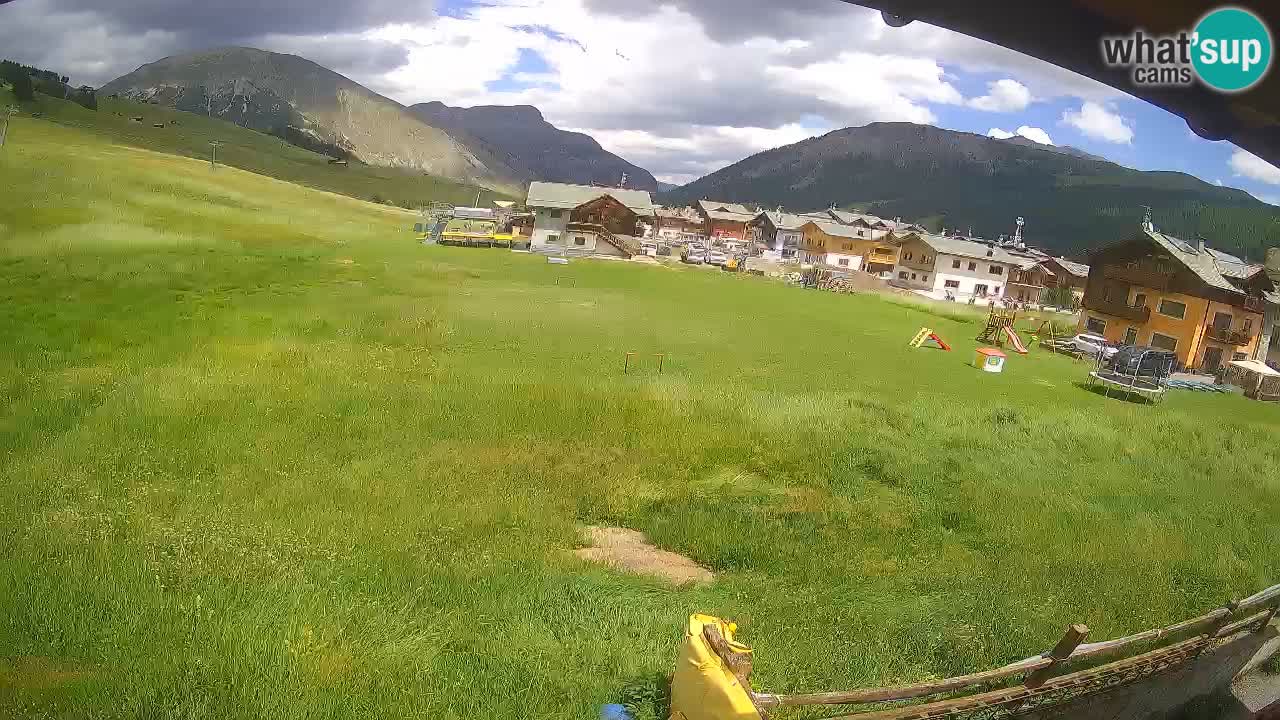 Livigno webcam – view on Livigno Ski School area – LivignoGO