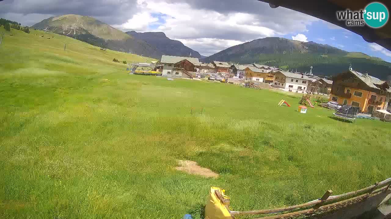 Livigno web kamera – pogled na Livigno Ski School area – LivignoGO