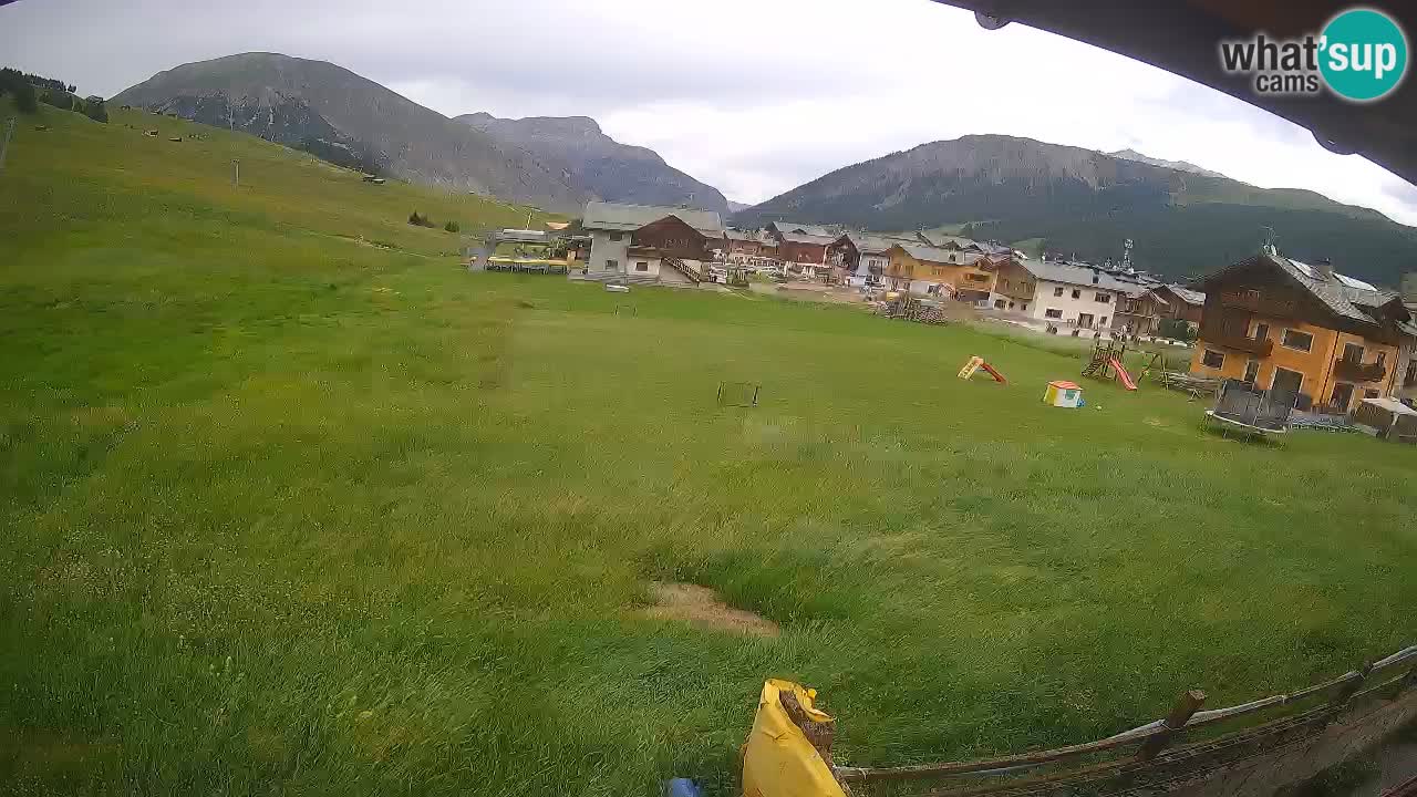 Livigno webcam – view on Livigno Ski School area – LivignoGO