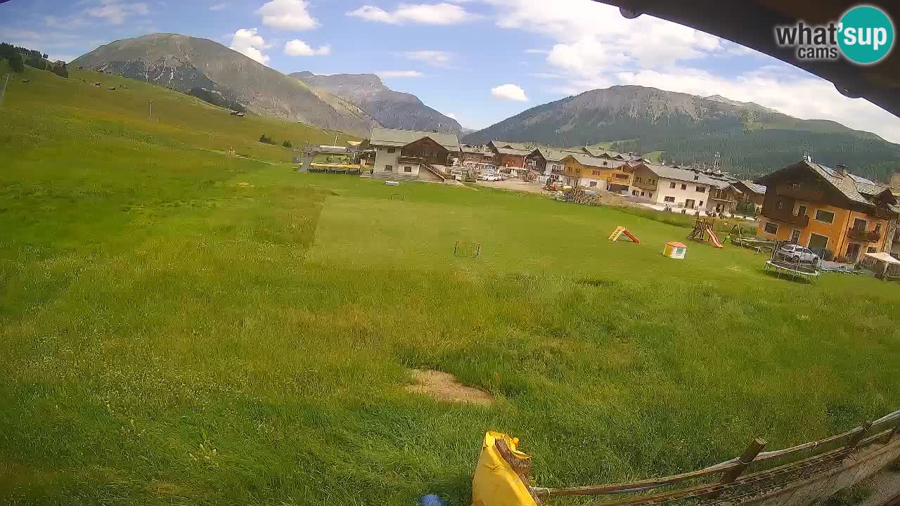Livigno webcam – view on Livigno Ski School area – LivignoGO