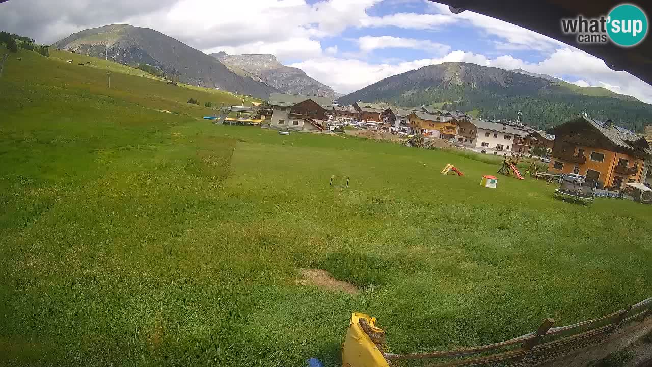 Livigno web kamera – pogled na Livigno Ski School area – LivignoGO