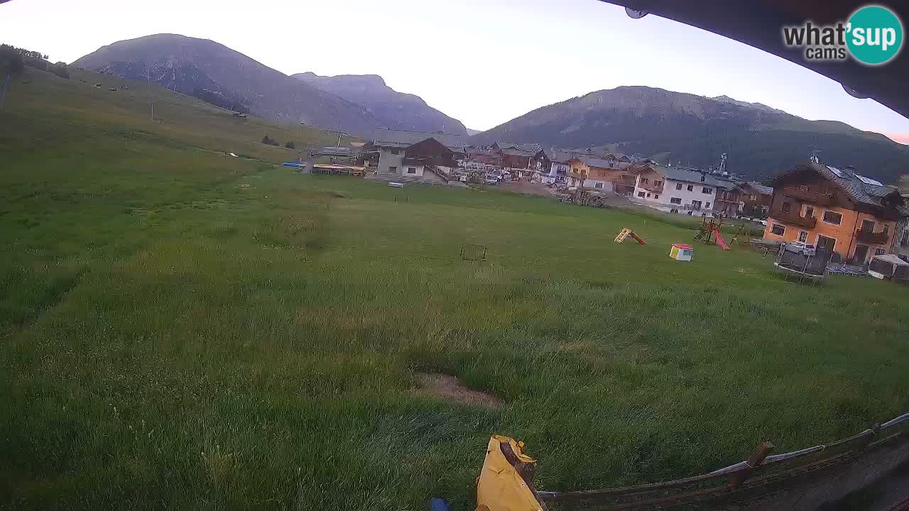 Livigno webcam – view on Livigno Ski School area – LivignoGO