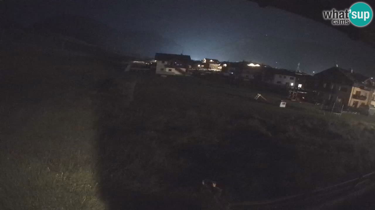 Livigno live webcam – view on Livigno Ski School area – LivignoGO