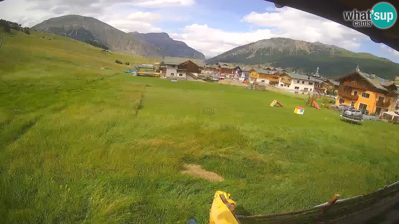 Livigno webcam – view on Livigno Ski School area – LivignoGO