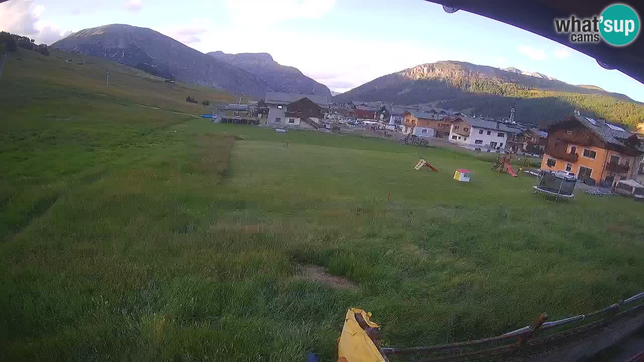 Livigno webcam – view on Livigno Ski School area – LivignoGO