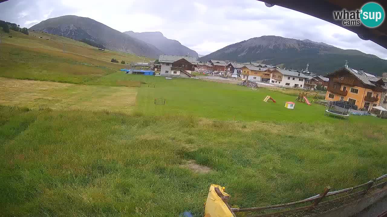 Livigno web kamera – pogled na Livigno Ski School area – LivignoGO