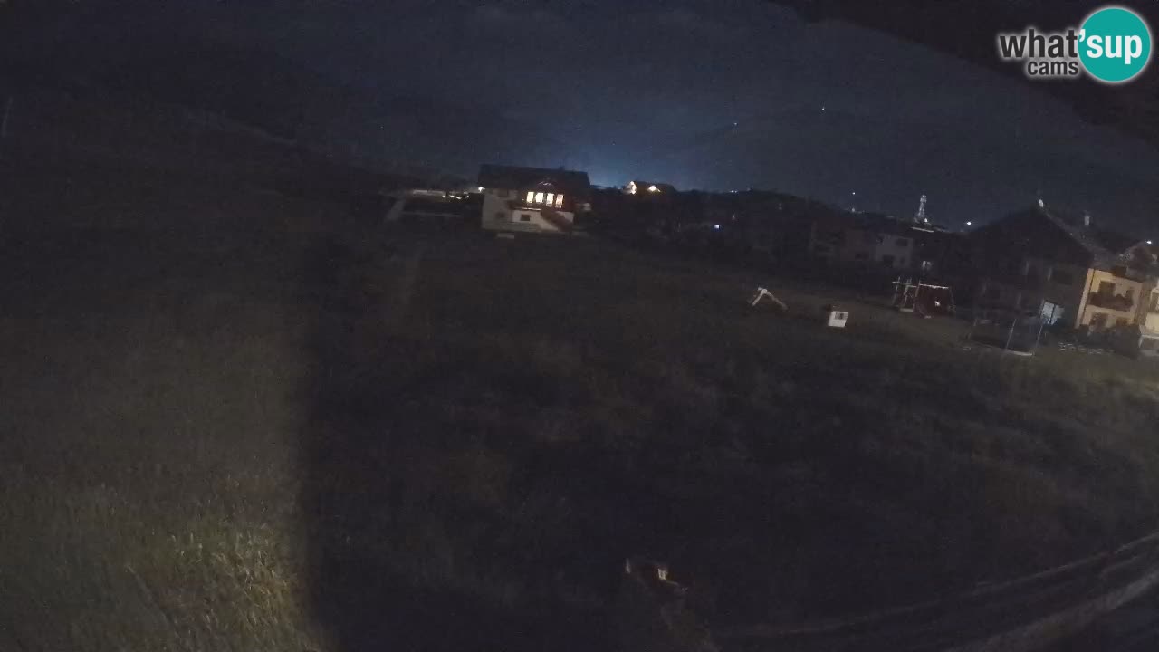 Livigno webcam – view on Livigno Ski School area – LivignoGO