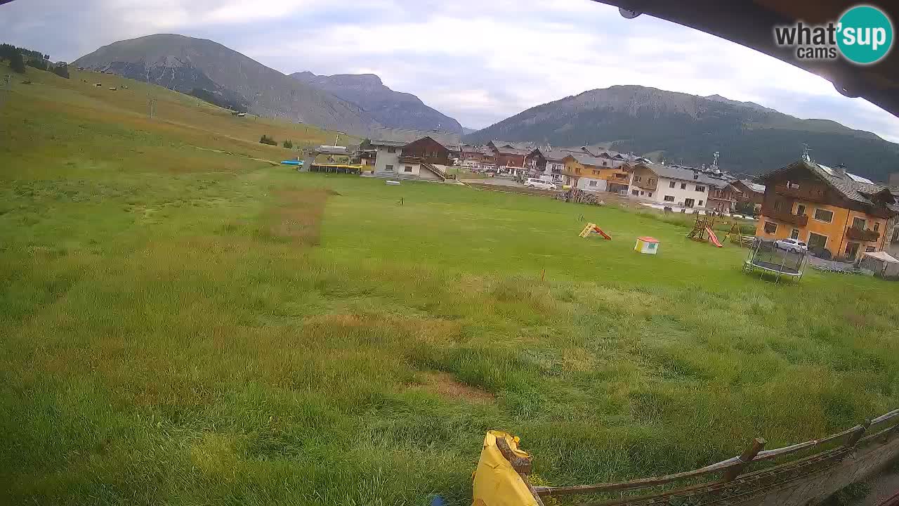 Livigno webcam – view on Livigno Ski School area – LivignoGO
