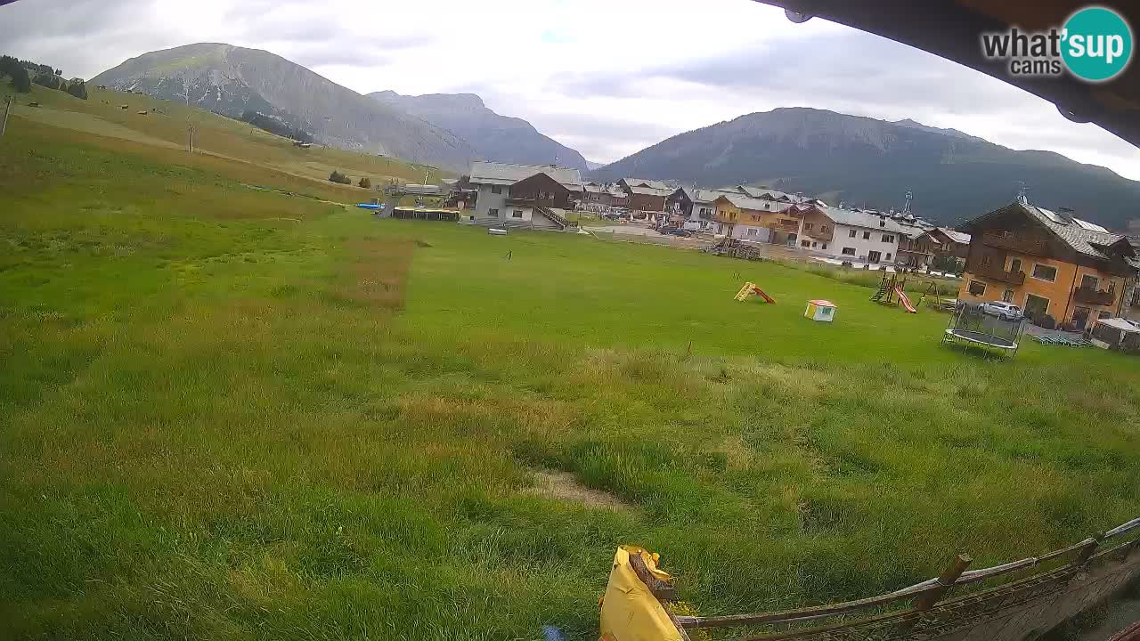 Livigno webcam – view on Livigno Ski School area – LivignoGO