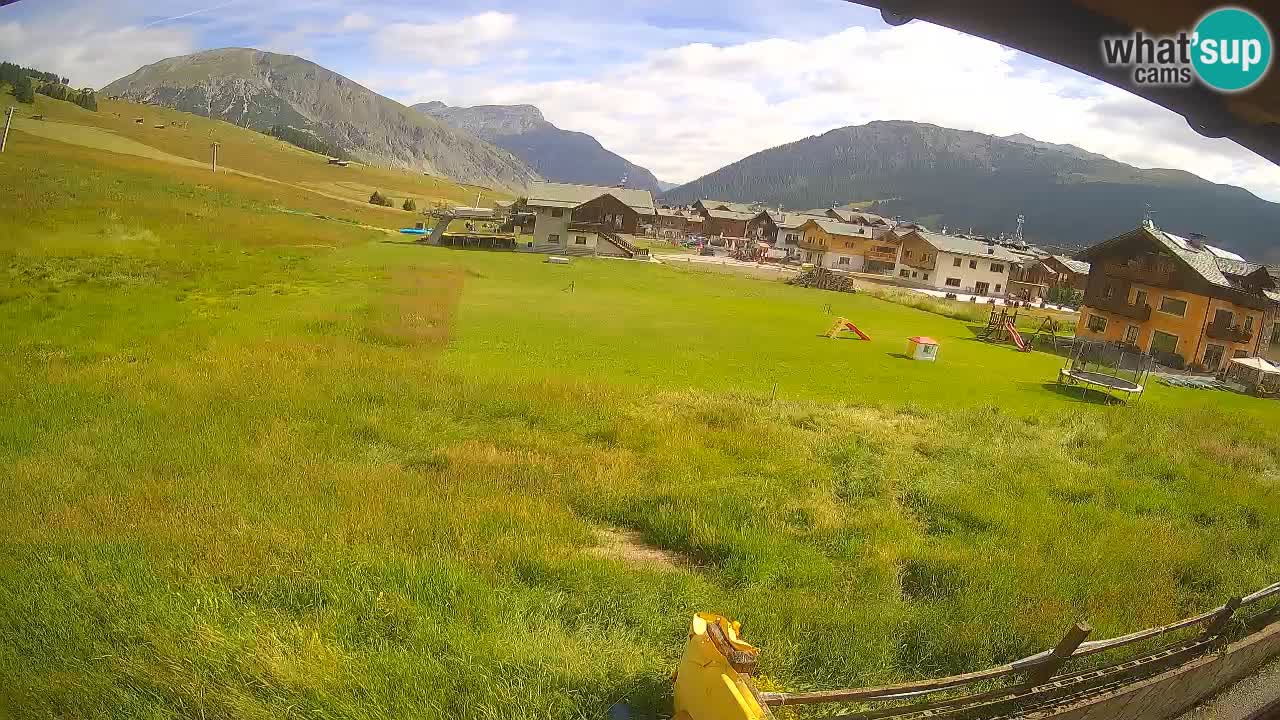 Livigno web kamera – pogled na Livigno Ski School area – LivignoGO