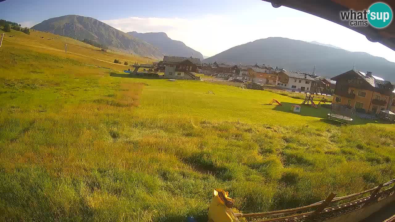 Livigno webcam – view on Livigno Ski School area – LivignoGO