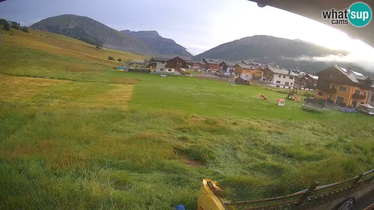 Livigno webcam – view on Livigno Ski School area – LivignoGO