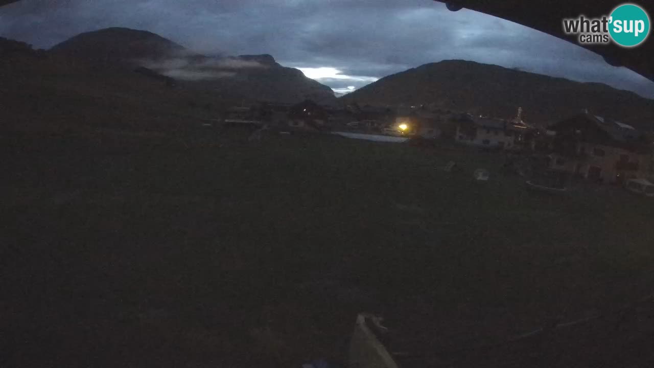 Livigno webcam – view on Livigno Ski School area – LivignoGO