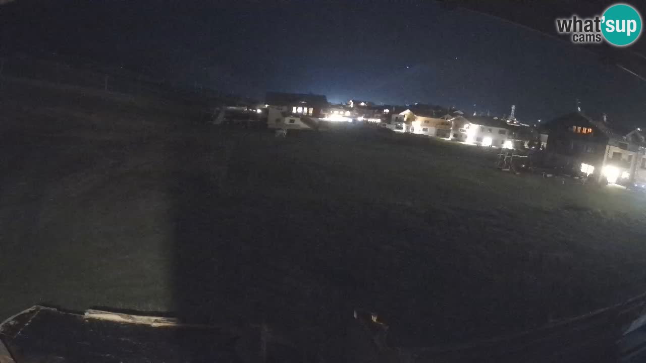 Livigno webcam – view on Livigno Ski School area – LivignoGO