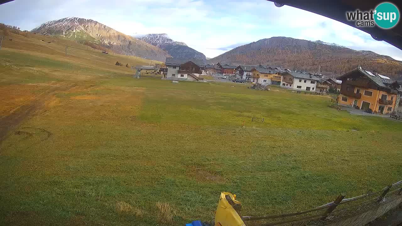 Livigno web kamera – pogled na Livigno Ski School area – LivignoGO