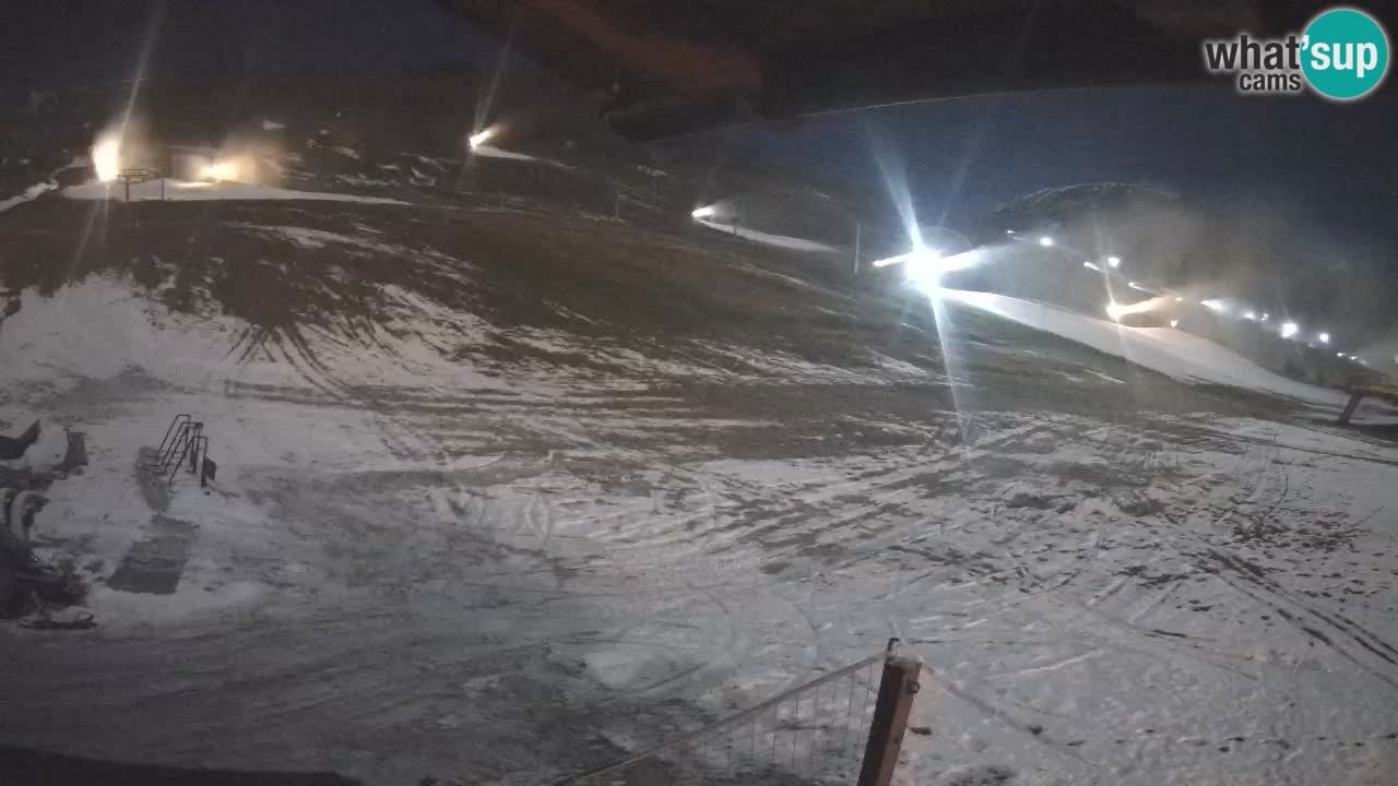 Livigno webcam – view on Livigno Ski School area – LivignoGO