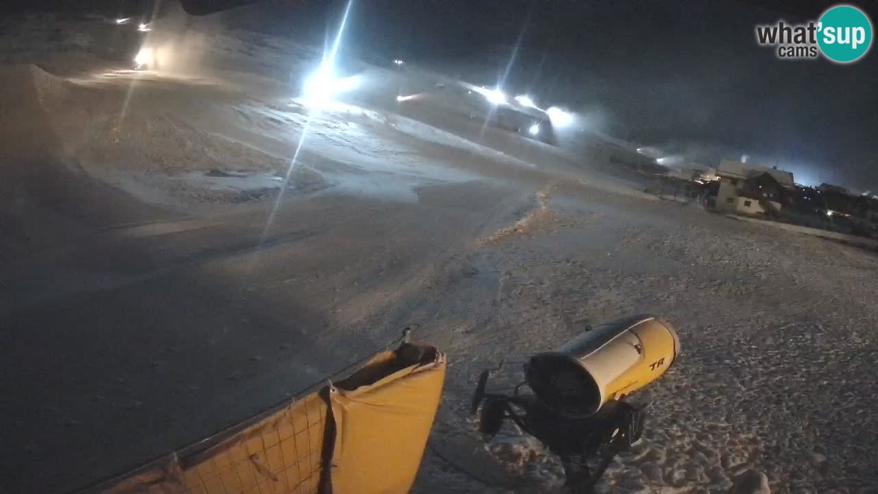 Livigno live webcam – view on Livigno Ski School area – LivignoGO