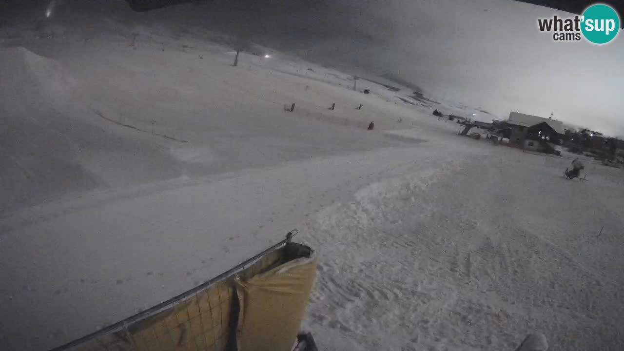 Livigno live webcam – view on Livigno Ski School area – LivignoGO