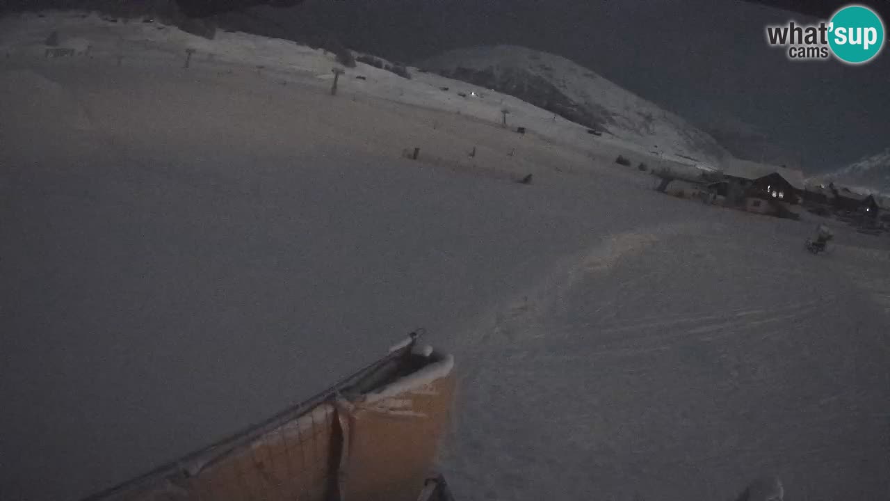 Livigno webcam – view on Livigno Ski School area – LivignoGO