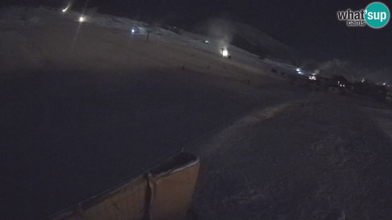 Livigno live webcam – view on Livigno Ski School area – LivignoGO